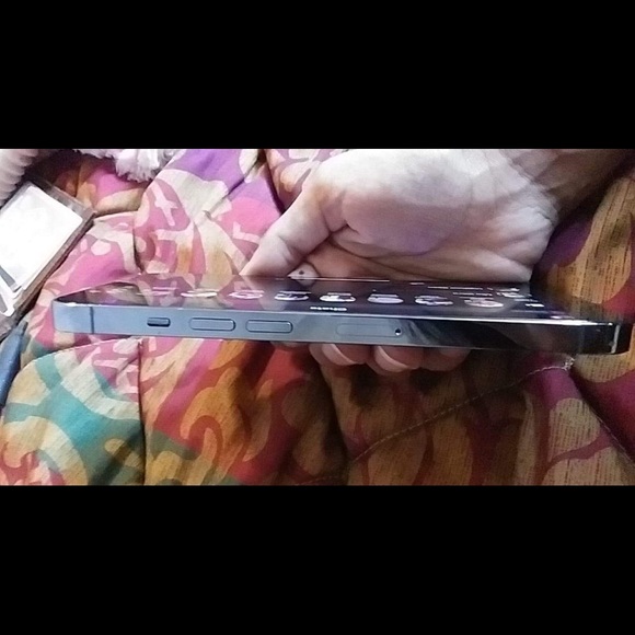 iPhone 13 pro max - Picture 5 of 6